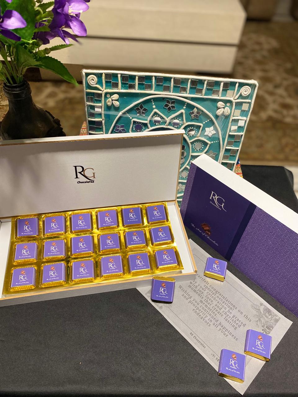 RG#1803   RG SPECIAL CHOCOLATES GIFT BOX